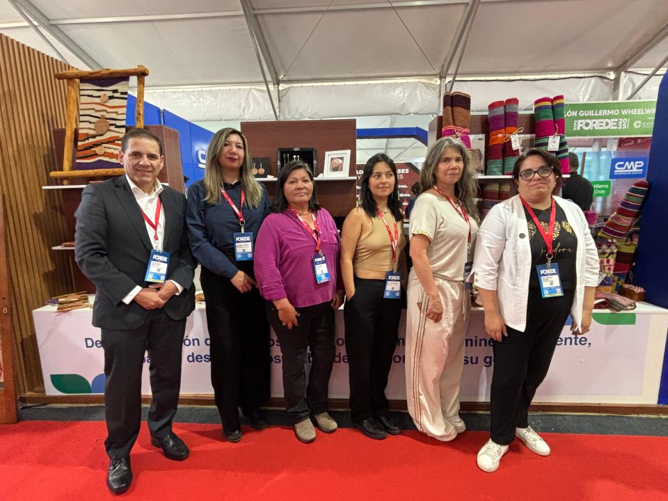 /emprendedoras-regionales-brillan-en-business-area-de-cmp-durante-forede
