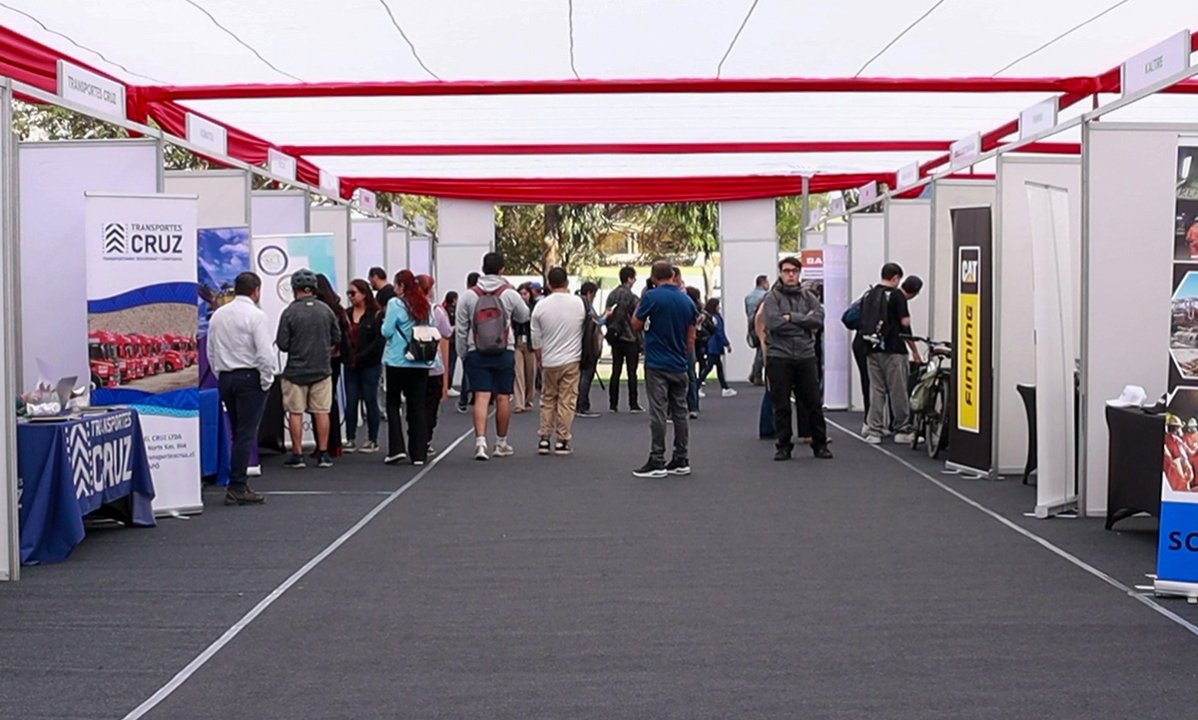 /lundin-mining-y-uda-acercan-la-mineria-a-los-estudiantes-con-exitosa-feria-0