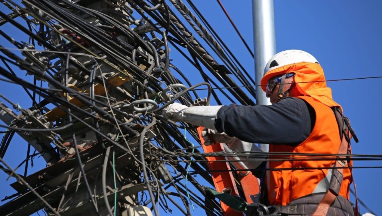 /taltal-sera-parte-del-plan-nacional-de-ordenamiento-y-retiro-de-cables