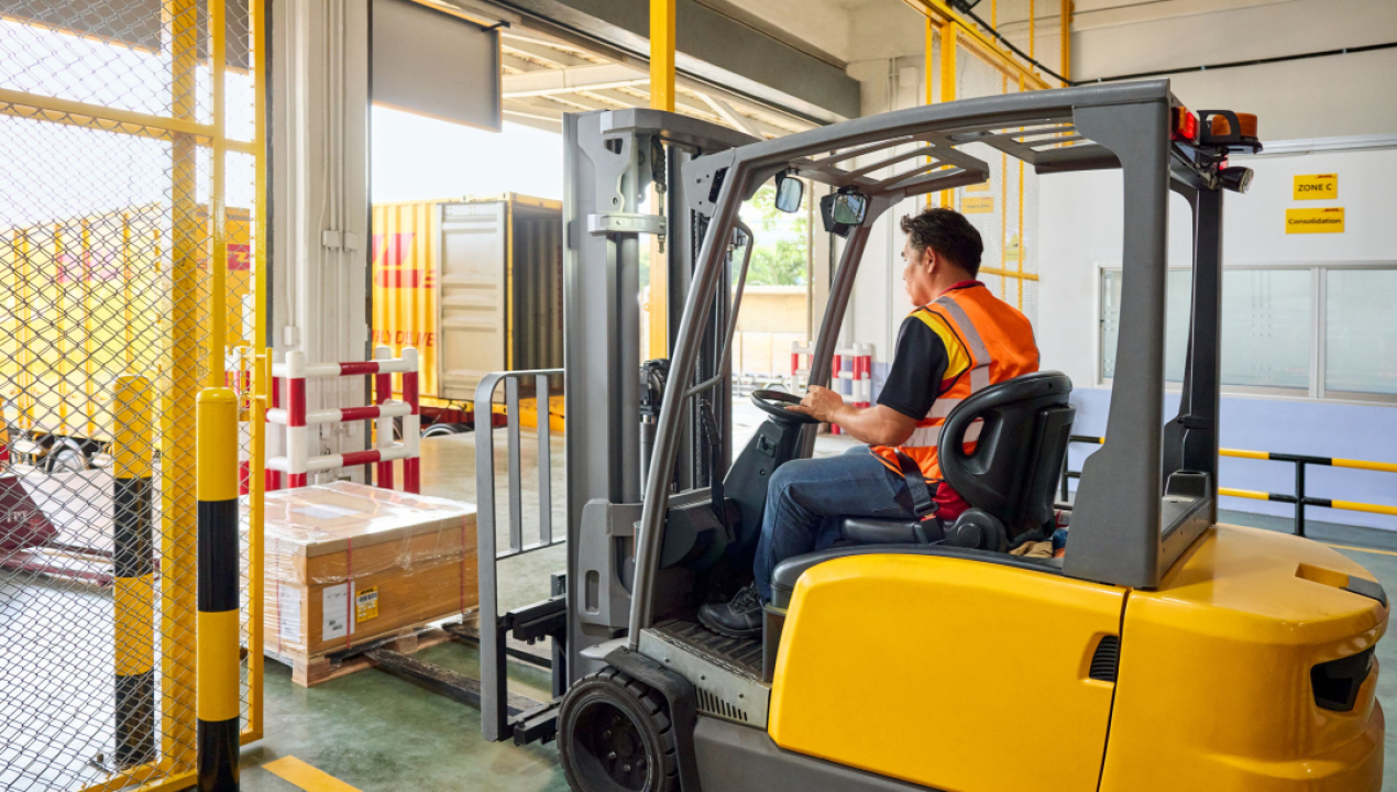 /desafiando-limites-dhl-express-fortalece-la-cadena-de-suministro-minera-en