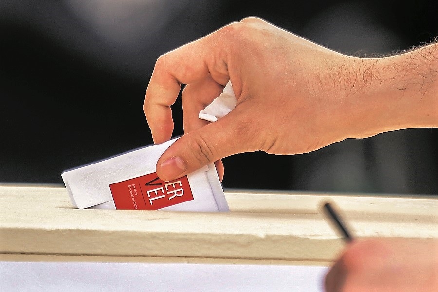 /chileteescucha-boric-y-kast-lideran-las-votaciones-en-el-extranjero