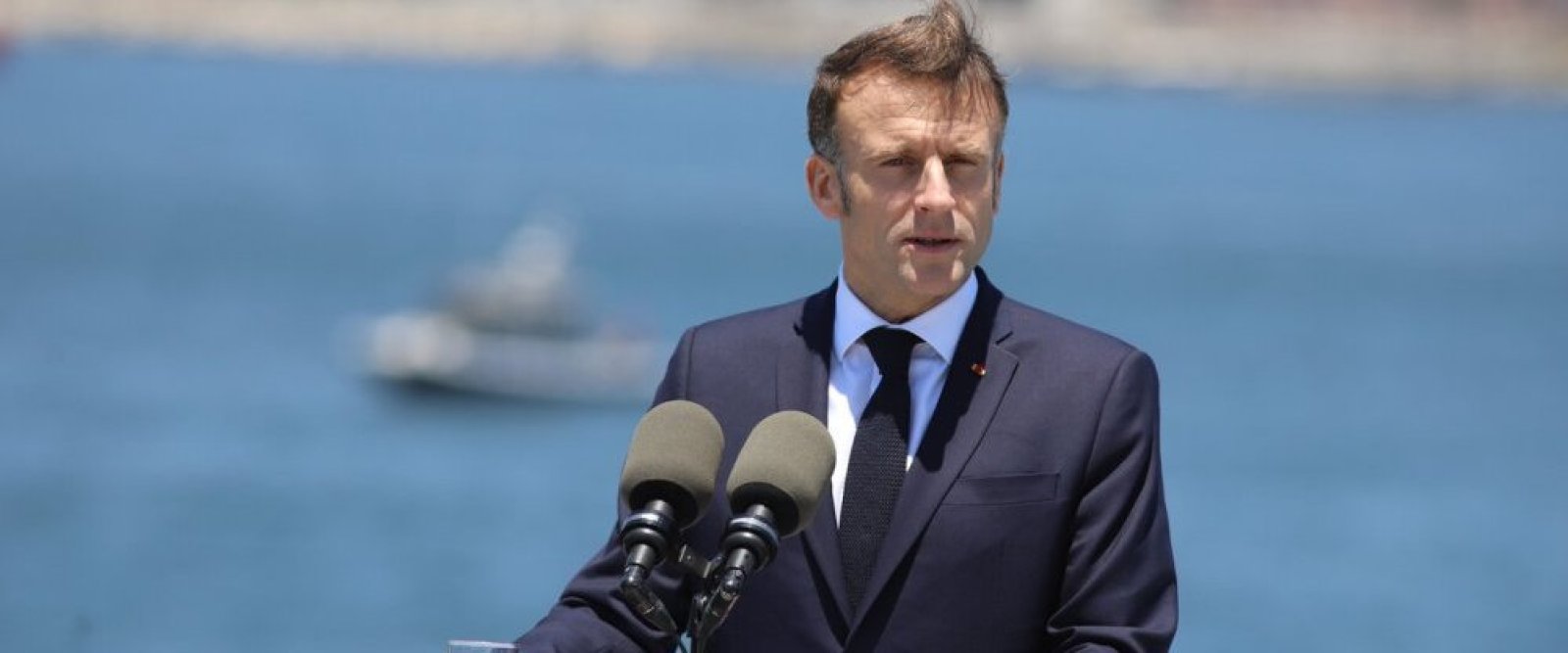 Macron confirma apoyo a Valparaíso como sede de tratado medioambiental de la ONU