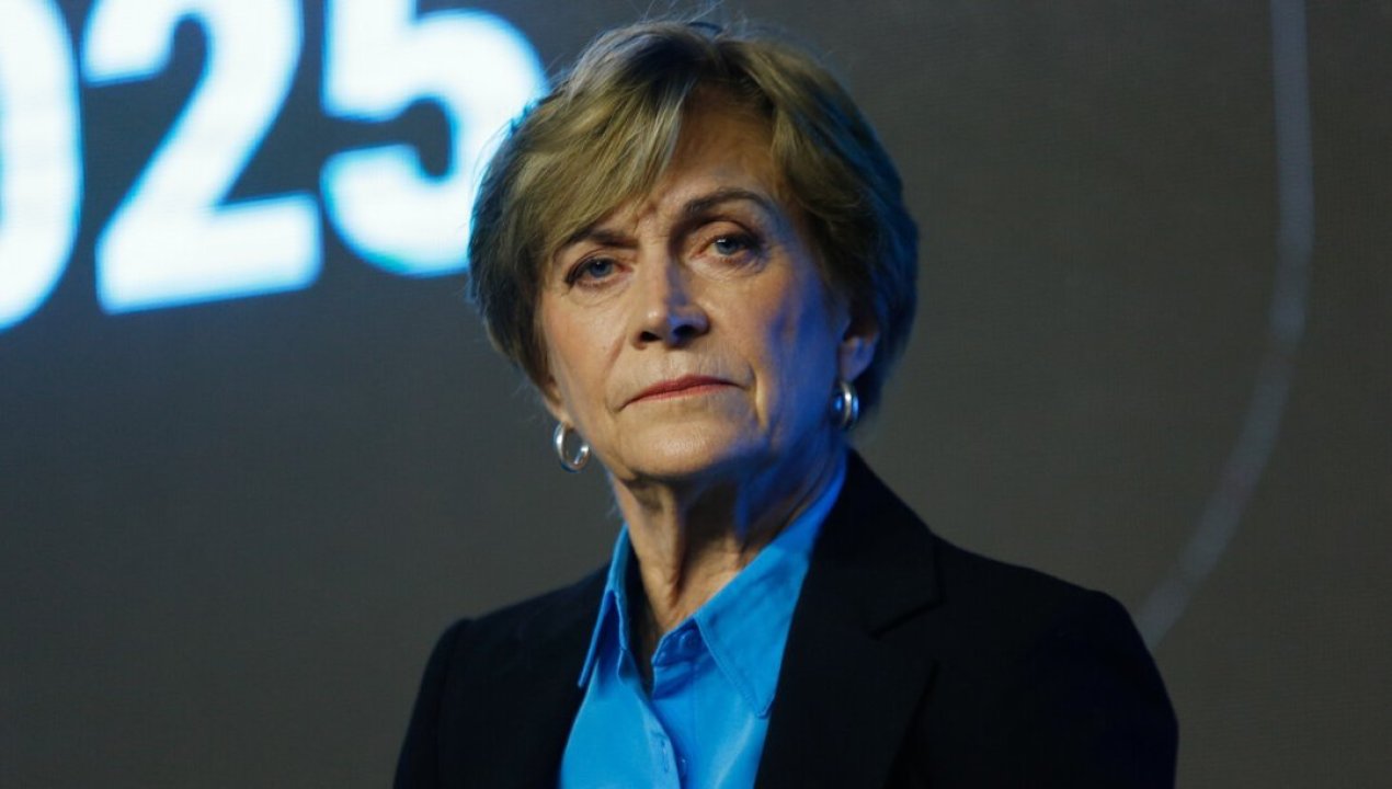 /actualidad/politica/elecciones/evelyn-matthei-manda-a-callar-a-aisen-etcheverry-tras-cuestionar-sus-dichos