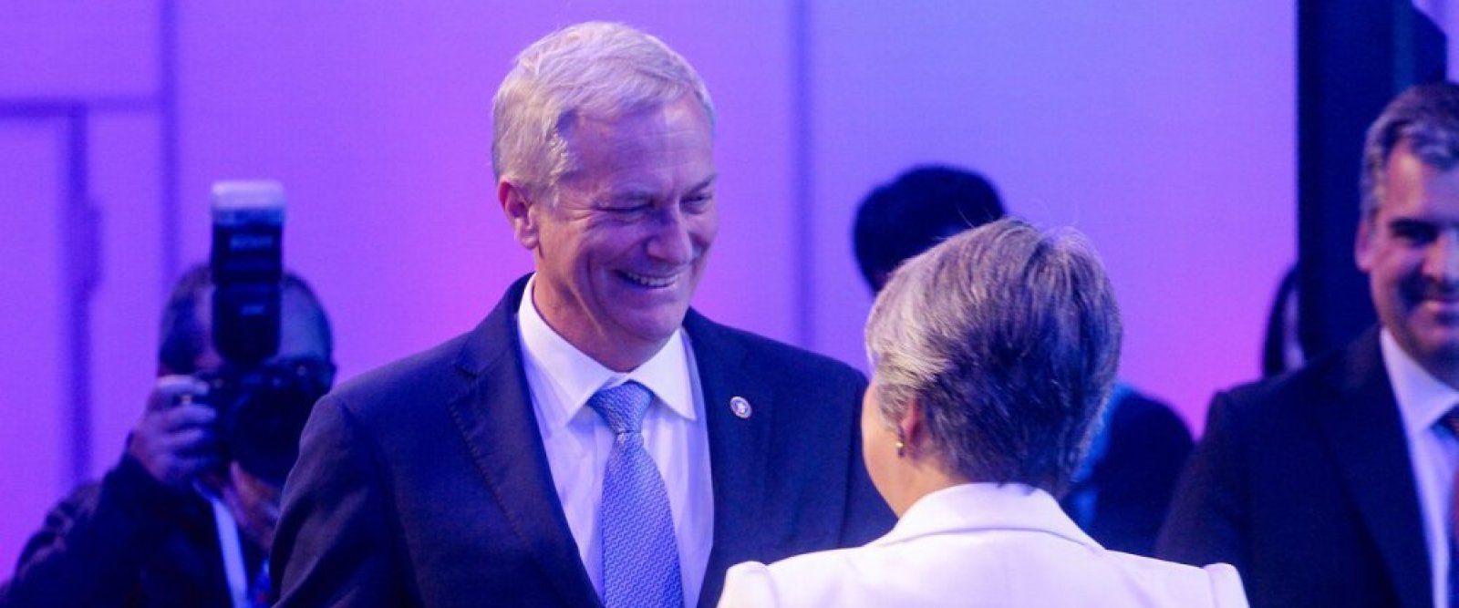 Sin contar la capital: Kast habría liderado y Jara apenas retendría el segundo lugar por estrecho margen