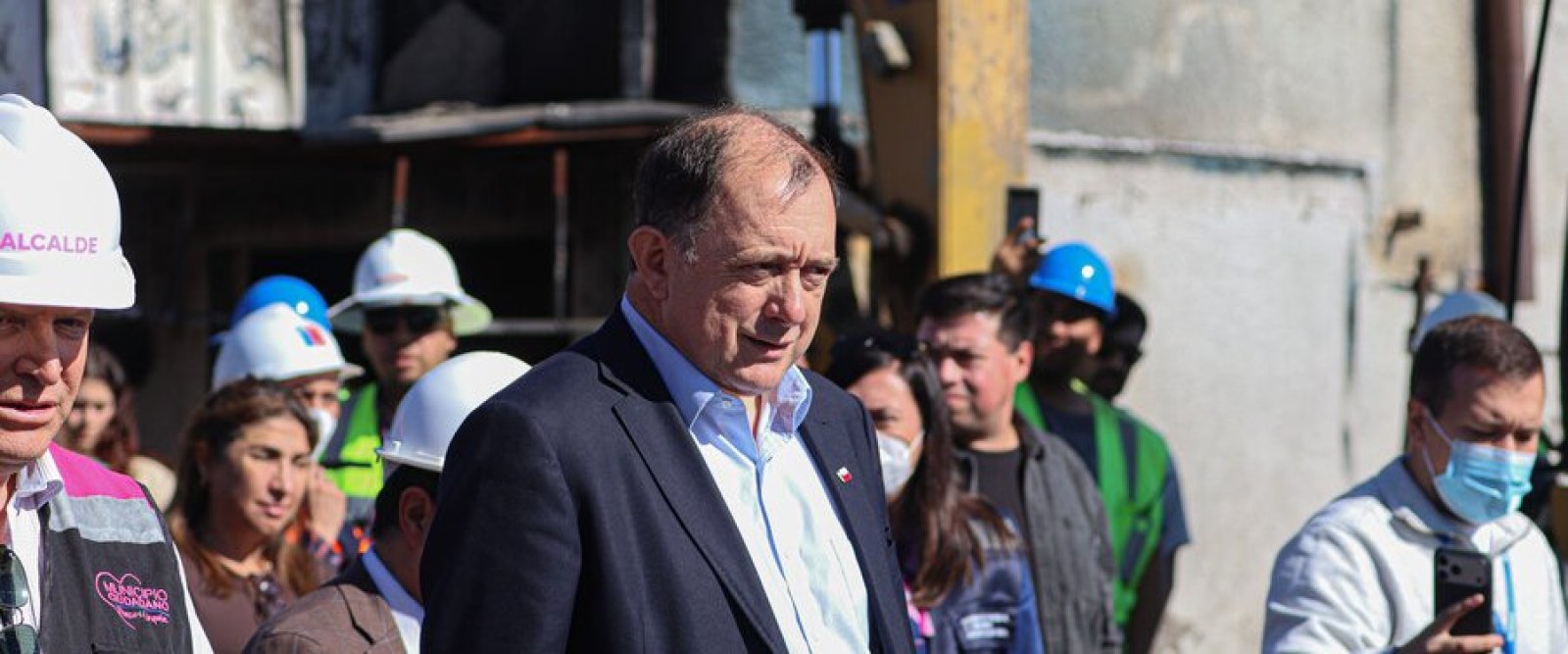 Ministro de Vivienda anuncia sumario por irregularidades en plan habitacional anterior