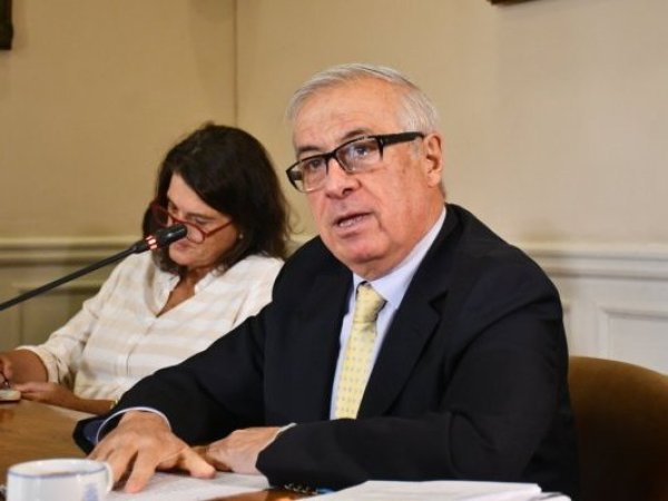 Jaime Mañalich advirtió riesgos sanitarios tras la nueva indicación migratoria del Gobierno