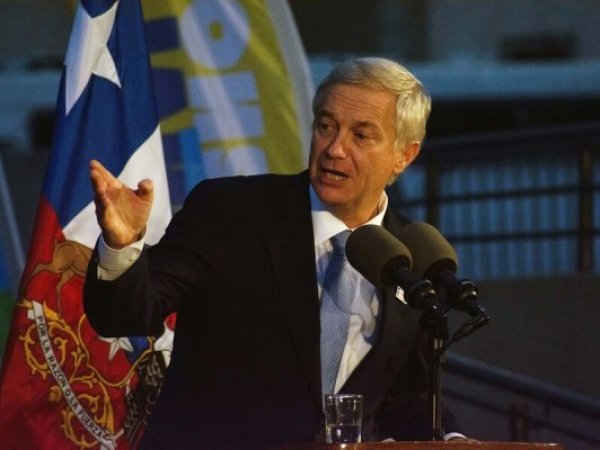 Presidente Kast remueve a subsecretaria de la Mujer en medio de tensiones al interior del oficialismo